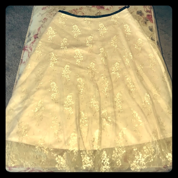 Dresses & Skirts - Buy 1 Get 1 FREE 🌸Vintage LA gold lace A-Line skirt🌸